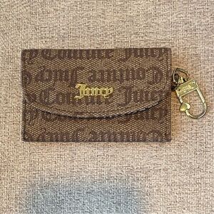 Juicy Couture EUC Tan Monogram Cardholder Pouch